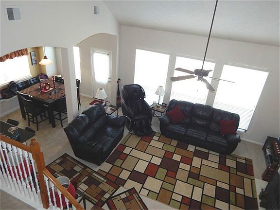 5th image of 11118 Heron Village Dr