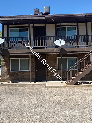 813 Laurelwood Dr Photo 1