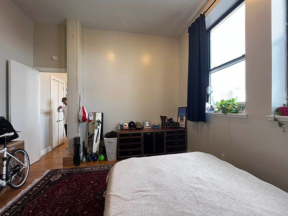 4th image of 53 S 11th St #6G