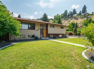 1617 Pacific Ln, Wenatchee, WA 98801