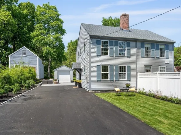 48 Springs Rd, Bedford, MA 01730