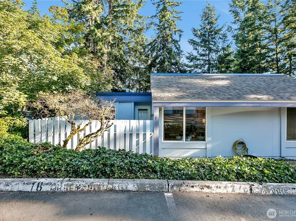 4300 NE Sunset Boulevard #D8, Renton, WA 98059