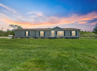 6016 Mayville Rd, Clifford, MI 48727