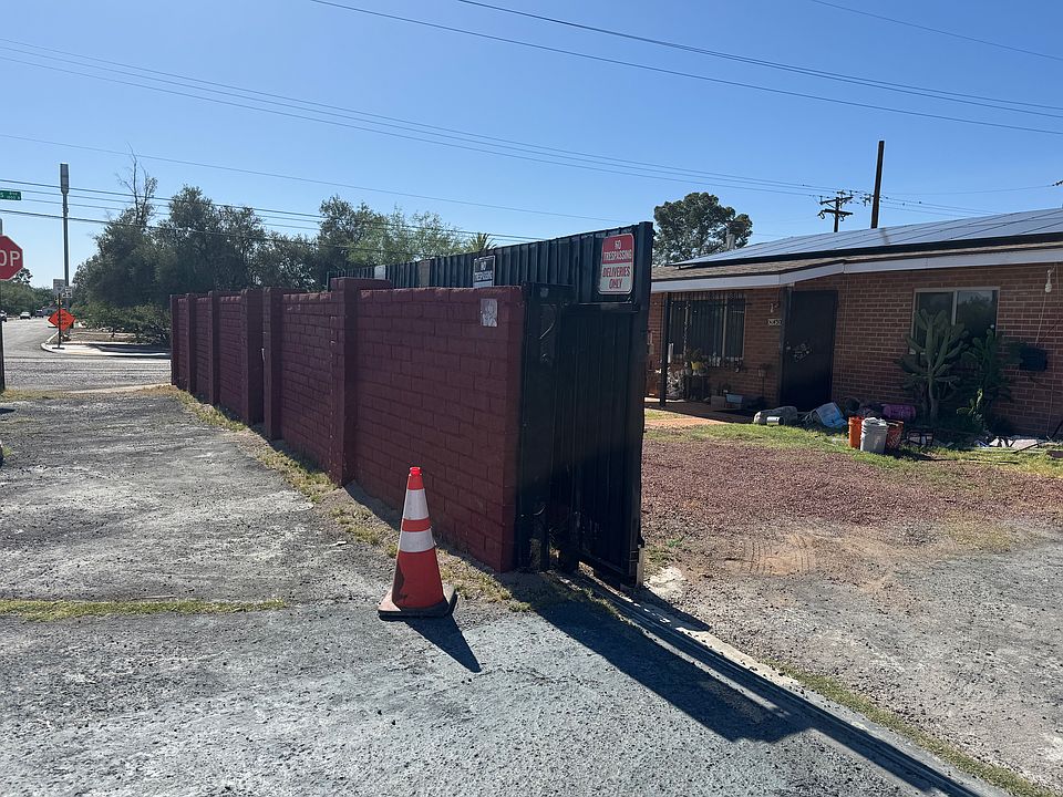 1st image of 4301 E Lester St