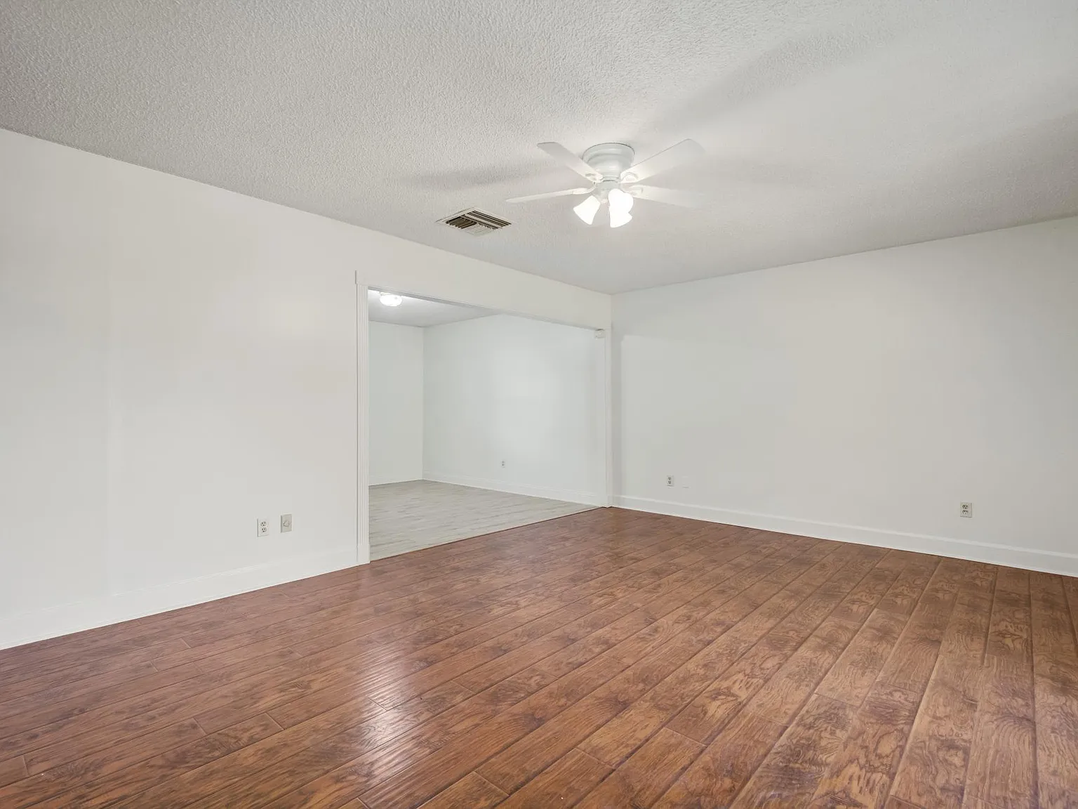 3 bed, 1235 sqft, $1,500 — Photo 3