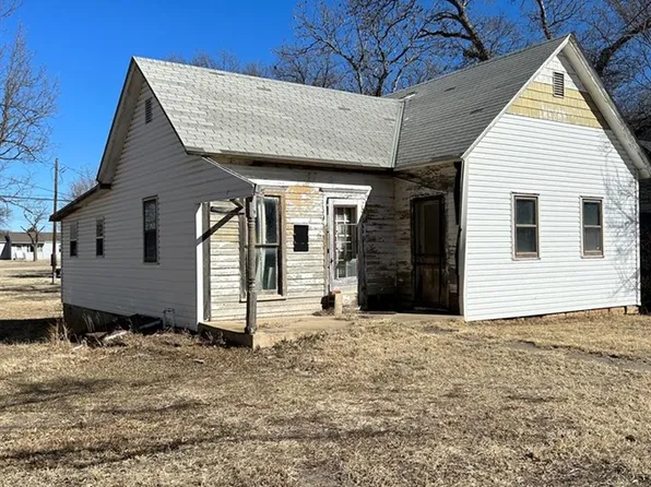 314 & 318 W Yauger St, Lincoln, KS 67455