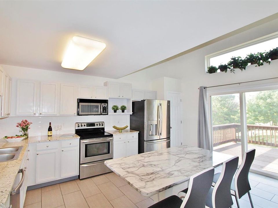 1st image of 9416 Natalie Cir