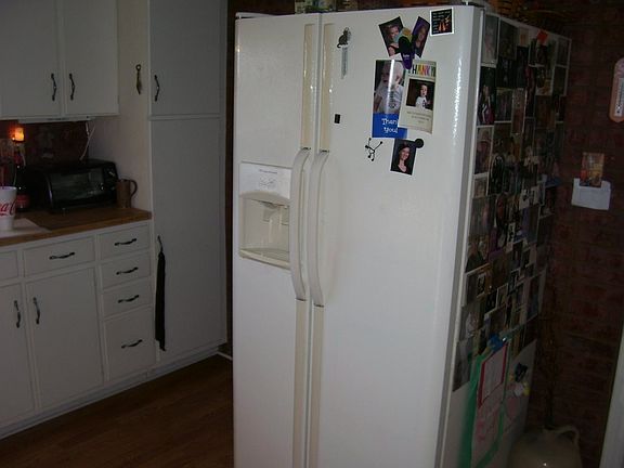 2nd image of 901 Wheatland Ave