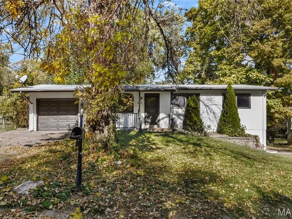 261 Barto Dr, Saint Louis, MO 63135