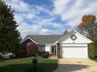 5790 Wickershire Ln, Saint Louis, MO 63129