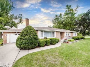 513 W Prairie Ave, Roanoke, IL 61561