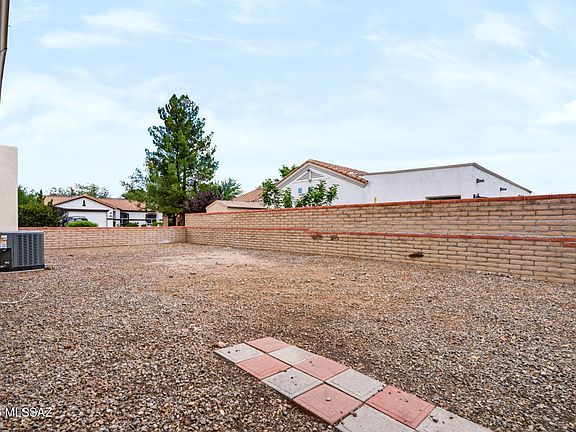 5th image of 1153 Pebblewood Ct