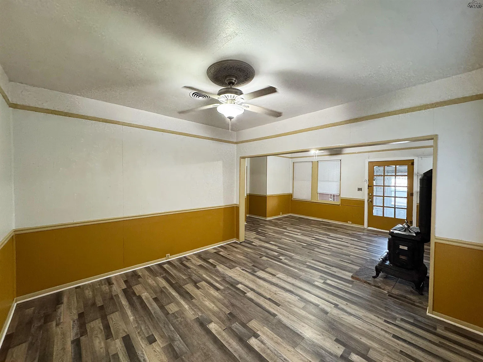 3 bed, 2.0 bath, 1292 sqft, $1,495 — Photo 4