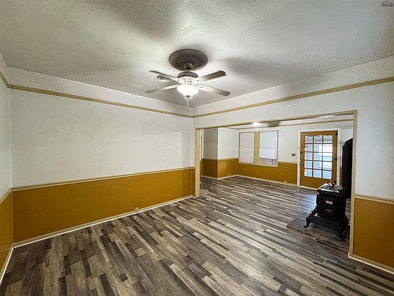 4th image of 3205 10th St