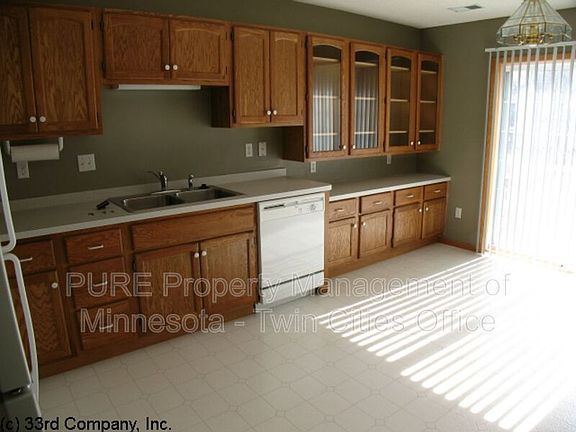 5th image of 404 Gironde Ct