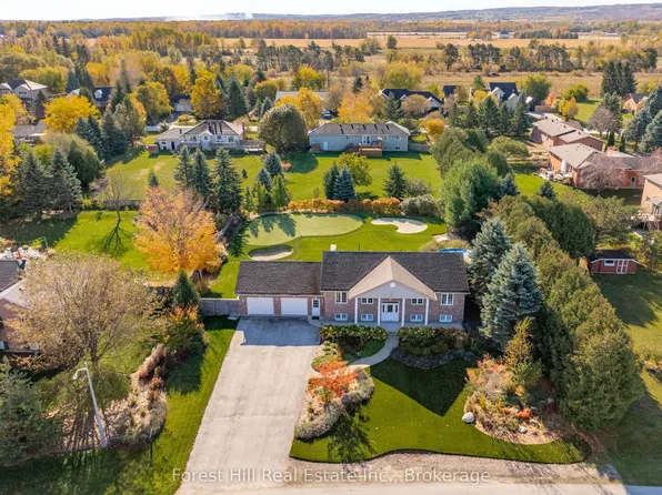 31 McKean Blvd, Clearview, ON L0M 1P0