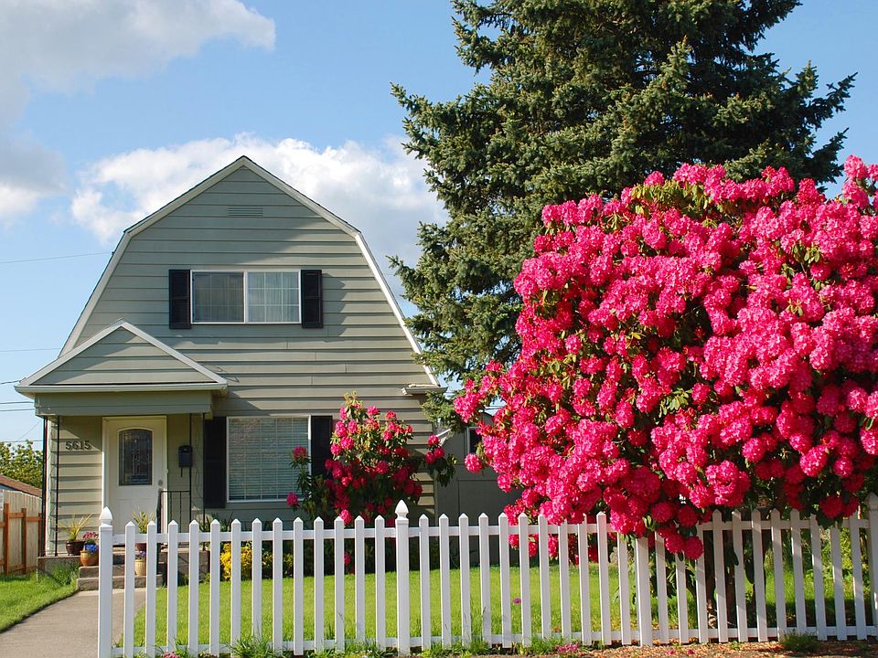 front of house from street