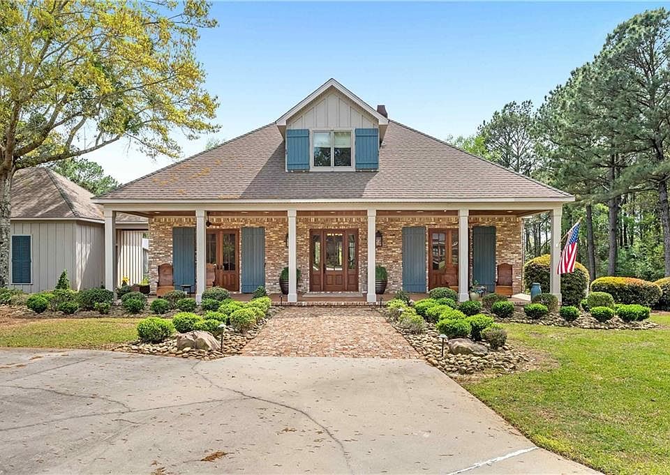 1st image of 7062 Oak Point Ln