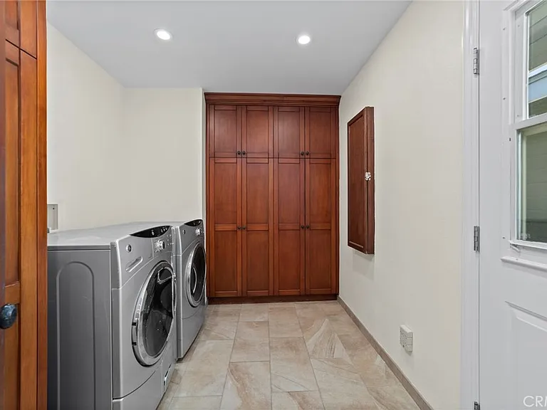 963 E Meda Ave — Photo 37