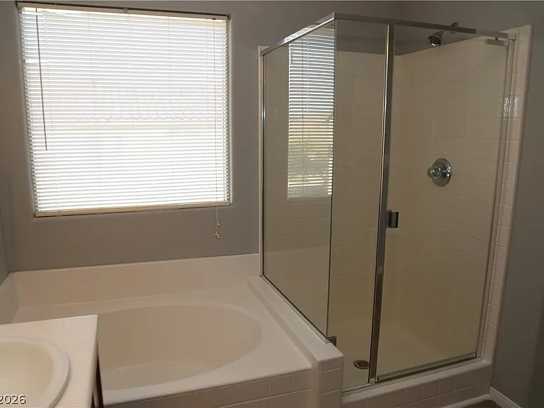 10642 Cave Ridge St — Photo 18
