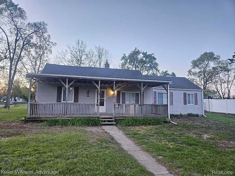 1st image of 27570 Avondale St
