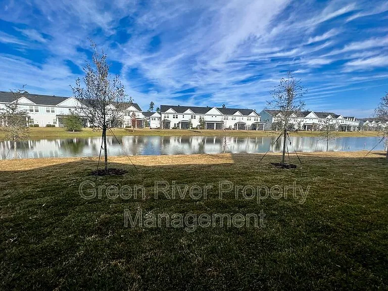 375 Boracay Cir — Photo 36