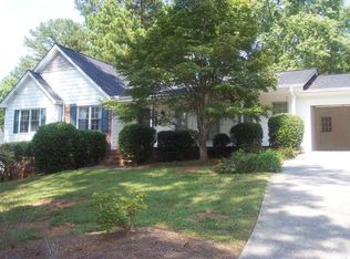 3775 Hunting Ridge Dr, Lilburn, GA 30047