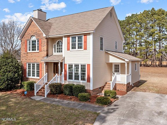 2nd image of 923 Northwoods Drive #Na