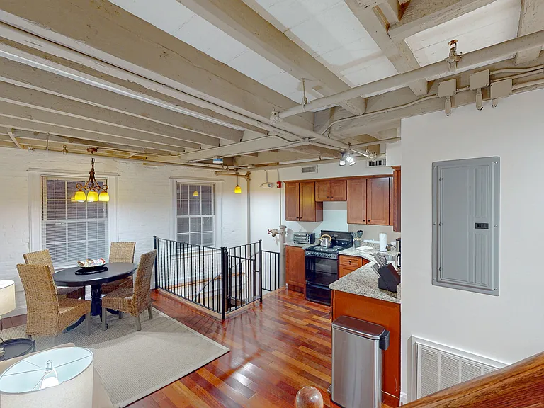 13 Union St #4 — Photo 5