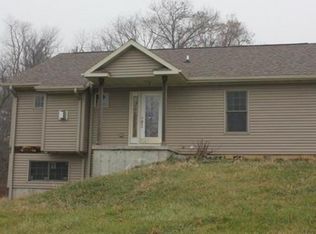 18983 Lake Rd, Morrison, IL 61270