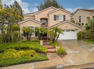 8734 E Banner Ridge Dr, Anaheim, CA 92808