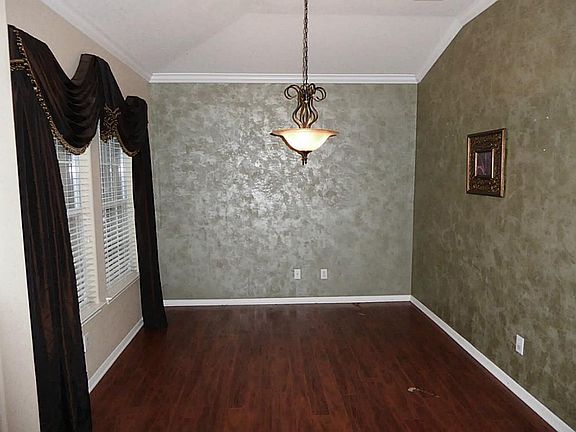 4th image of 19803 Dayton Springs Dr