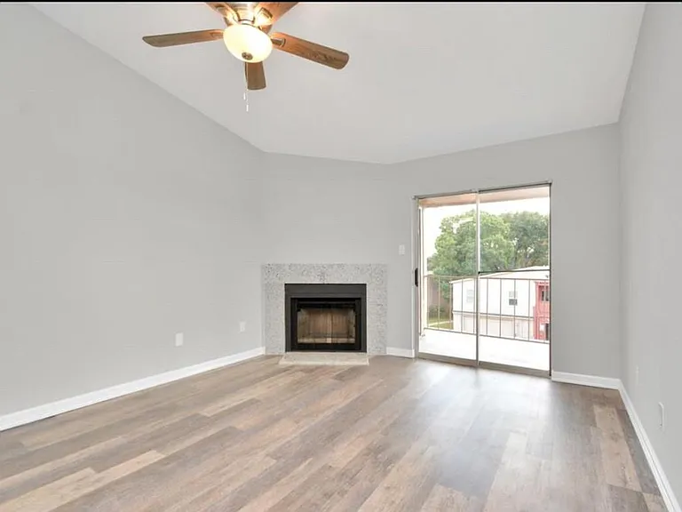 10101 S Gessner Rd #811 — Photo 16