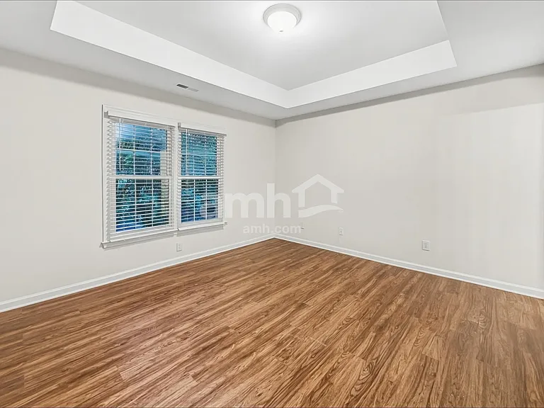 4601 Heritage Woods Dr — Photo 10