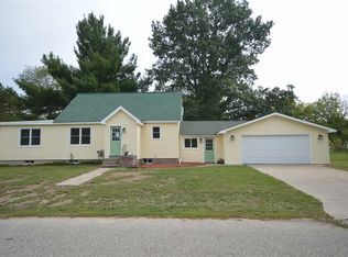 606 5th St, East Jordan, MI 49727