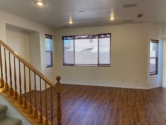 4th image of 10294 Bobcat Bluffs St