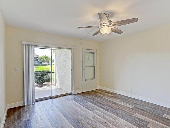 3rd image of 6479 Chasewood Dr Floor 1