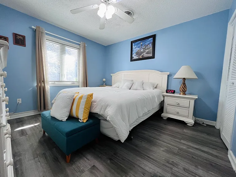 2010 Yaupon Dr #103 — Photo 1