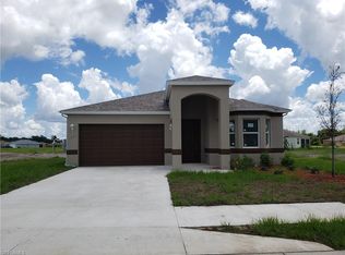 1091 Hamilton St, Immokalee, FL 34142