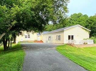 810 Perry Mills Rd, Champlain, NY 12919