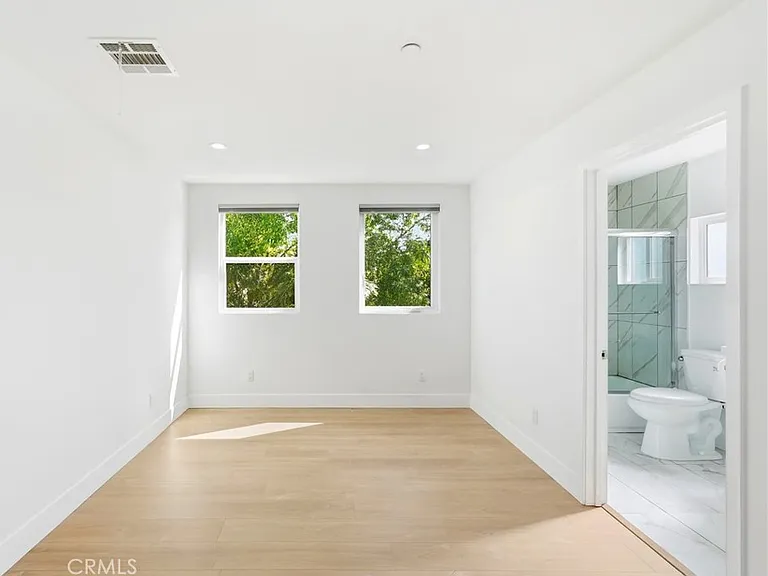 4455 Colfax Ave — Photo 7