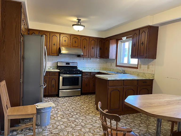 34 Iangrove Ter — Photo 3
