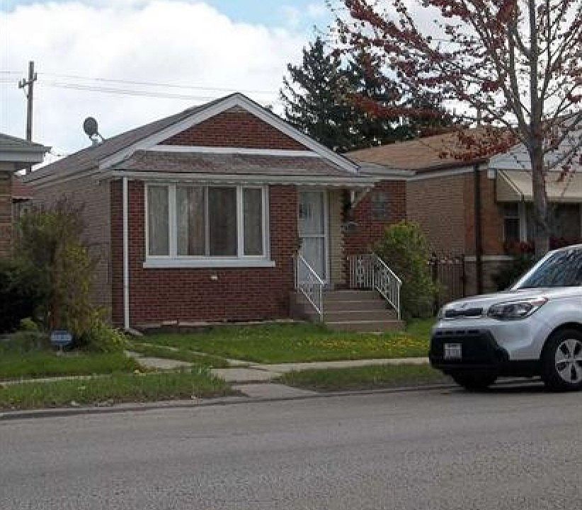 1st image of 5833 N Kimball Ave
