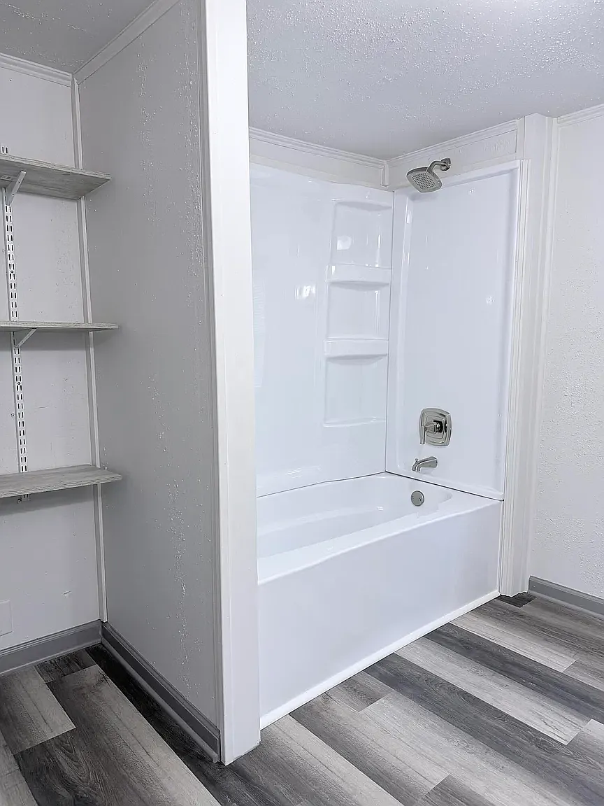 2 bed, 1013 sqft, $1,600 — Photo 3
