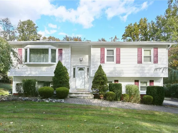 62 N Lorna Lane, Airmont, NY 10901