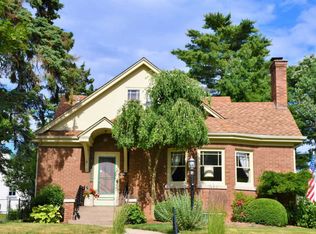 521 Welty Ave, Rockford, IL 61107