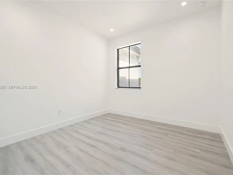 10269 SW 231st Ln — Photo 12