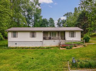 8270 Pendergrass Rd, Hoschton, GA 30548