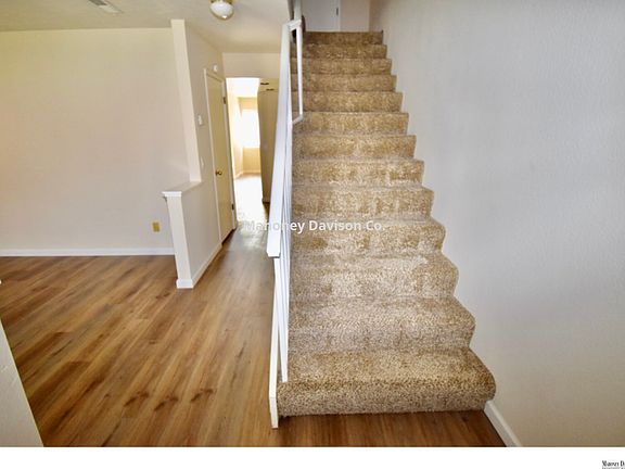 3rd image of 406 Park Place Dr
