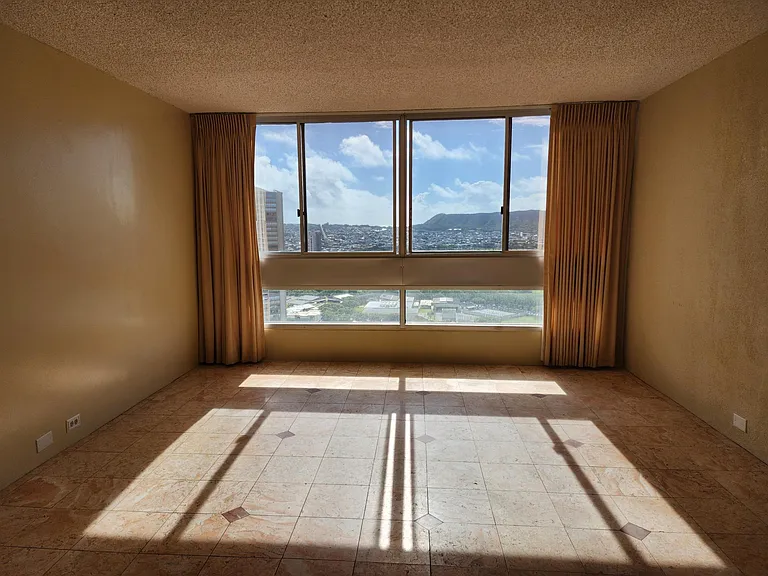 555 University Ave #3401 — Photo 11